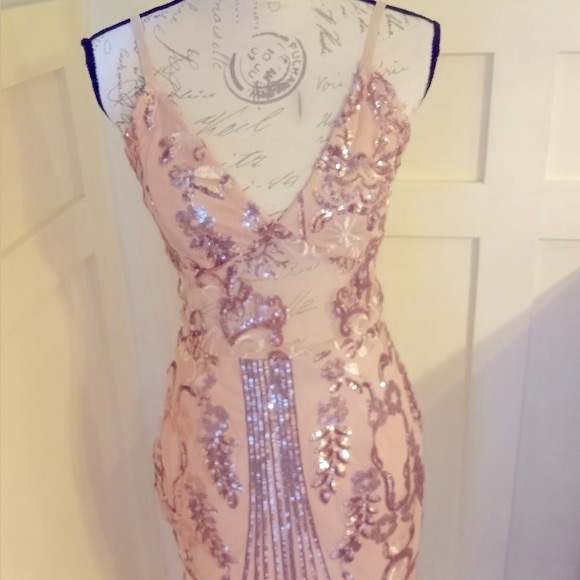 ✨PrettyLittleThing ✨ White & Gold Strappy Sheer Sequin Bodycon Dress 💛 UK 8/US6 - Picture 6 of 15